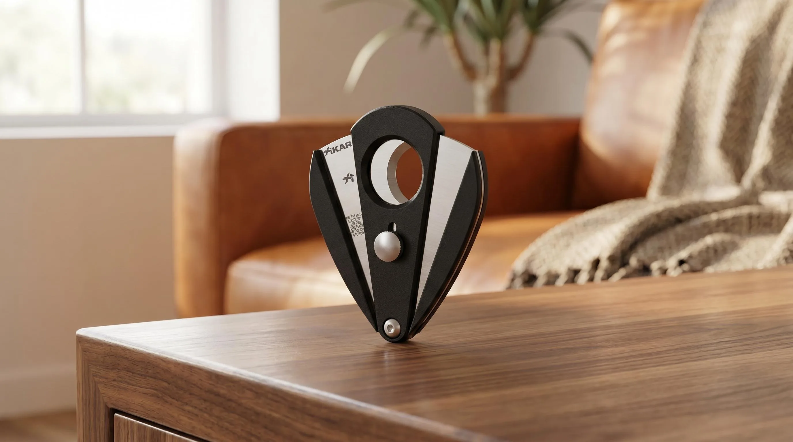 Xikar Xi2 Cigar Cutter — Spring-Loaded Cutting: 440 stainless steel blades