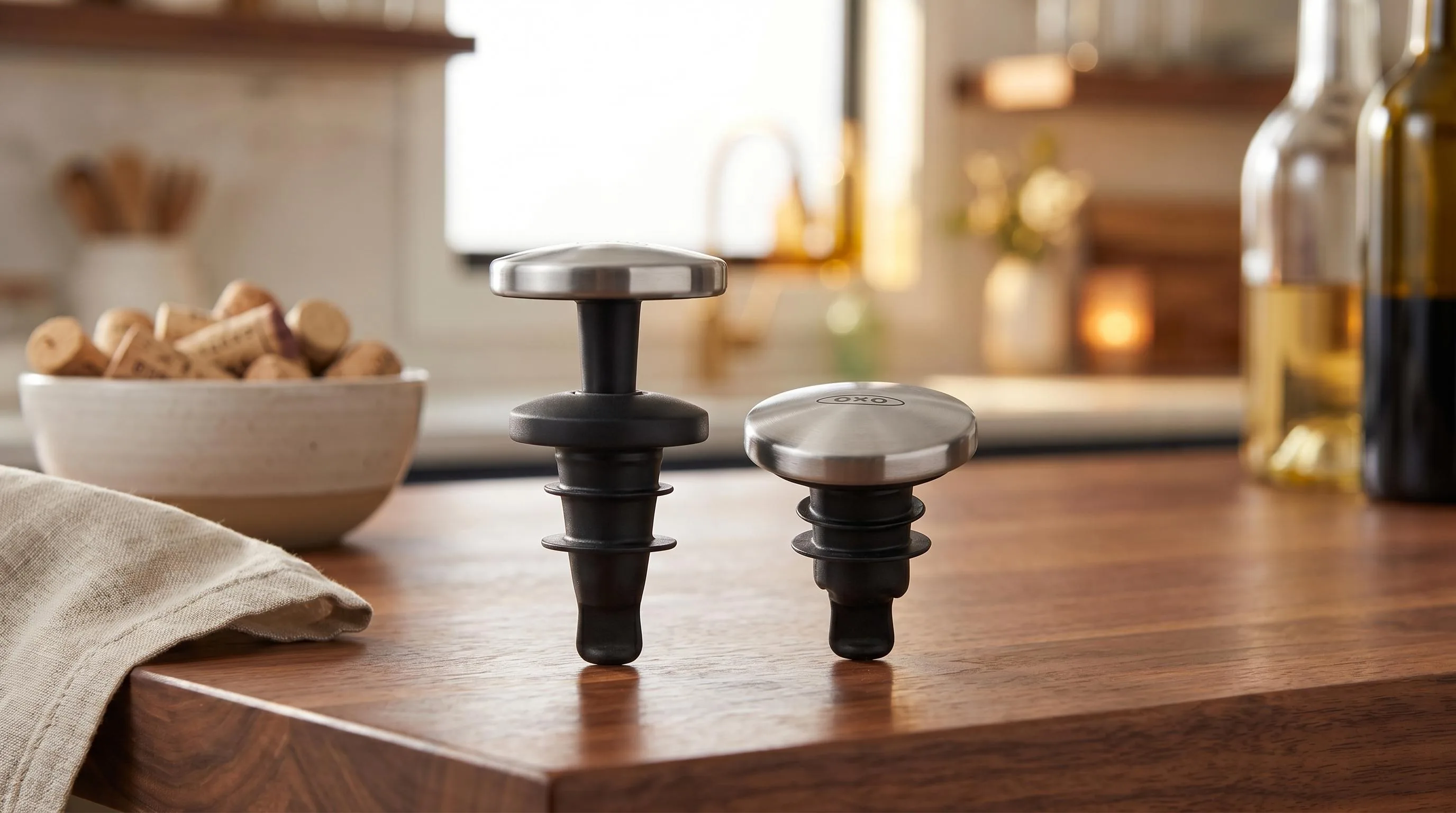 10 Best Wine Stopper in 2026 – Reviews and Buying Guide 17 OXO SteeL Expanding Wine Stoppers: Stainless steel expanding seal for airtight closure