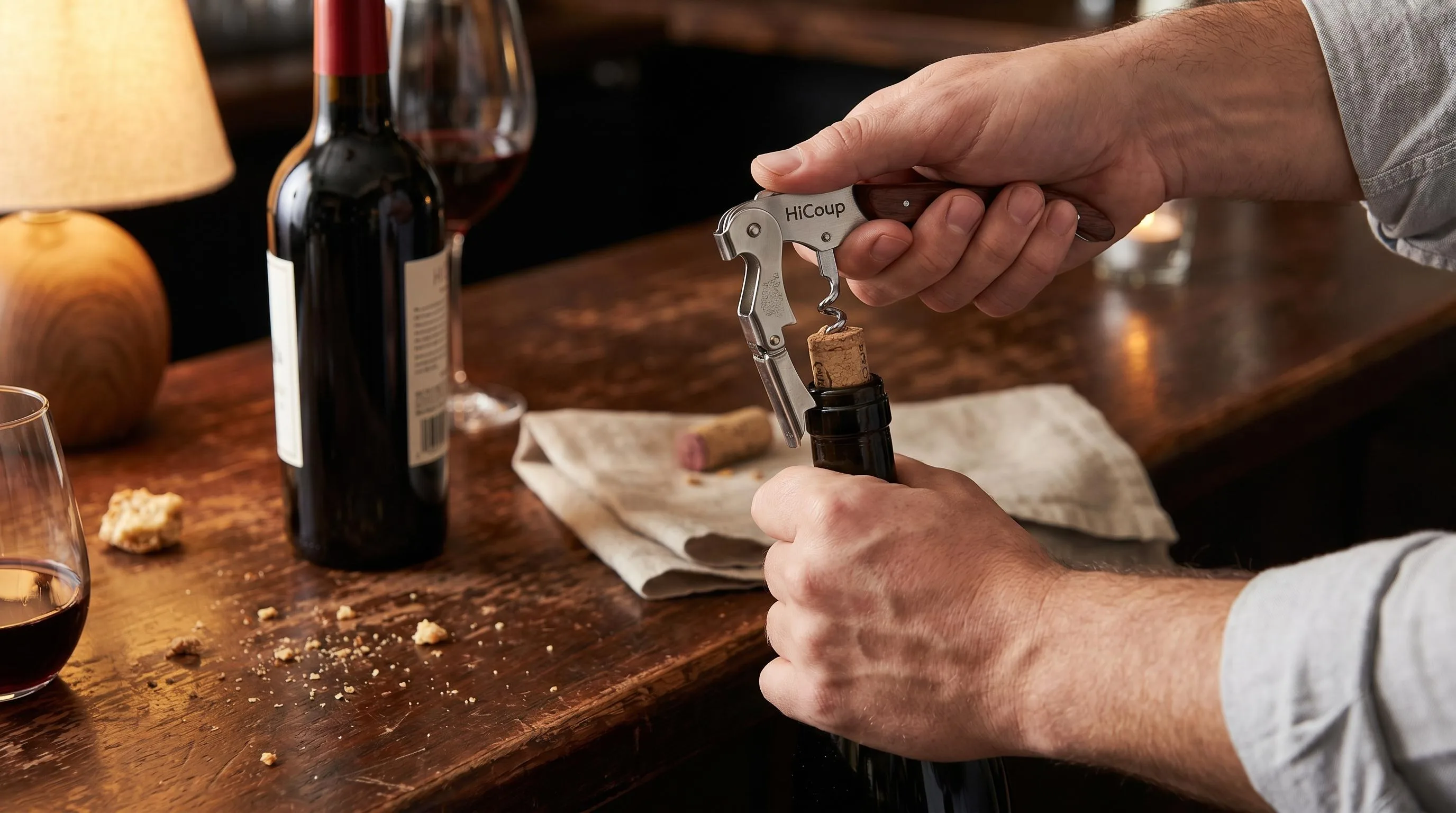 HiCoup Professional Corkscrew Review: A Complete Hands-On Evaluation After Months of Real Use 3 The HiCoup Professional Corkscrew shown in everyday use at home, as tested by FlightWineBar