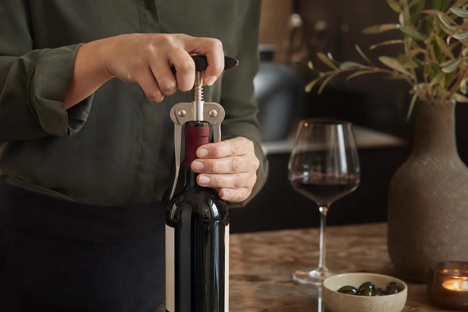 How To Use A Cork Opener