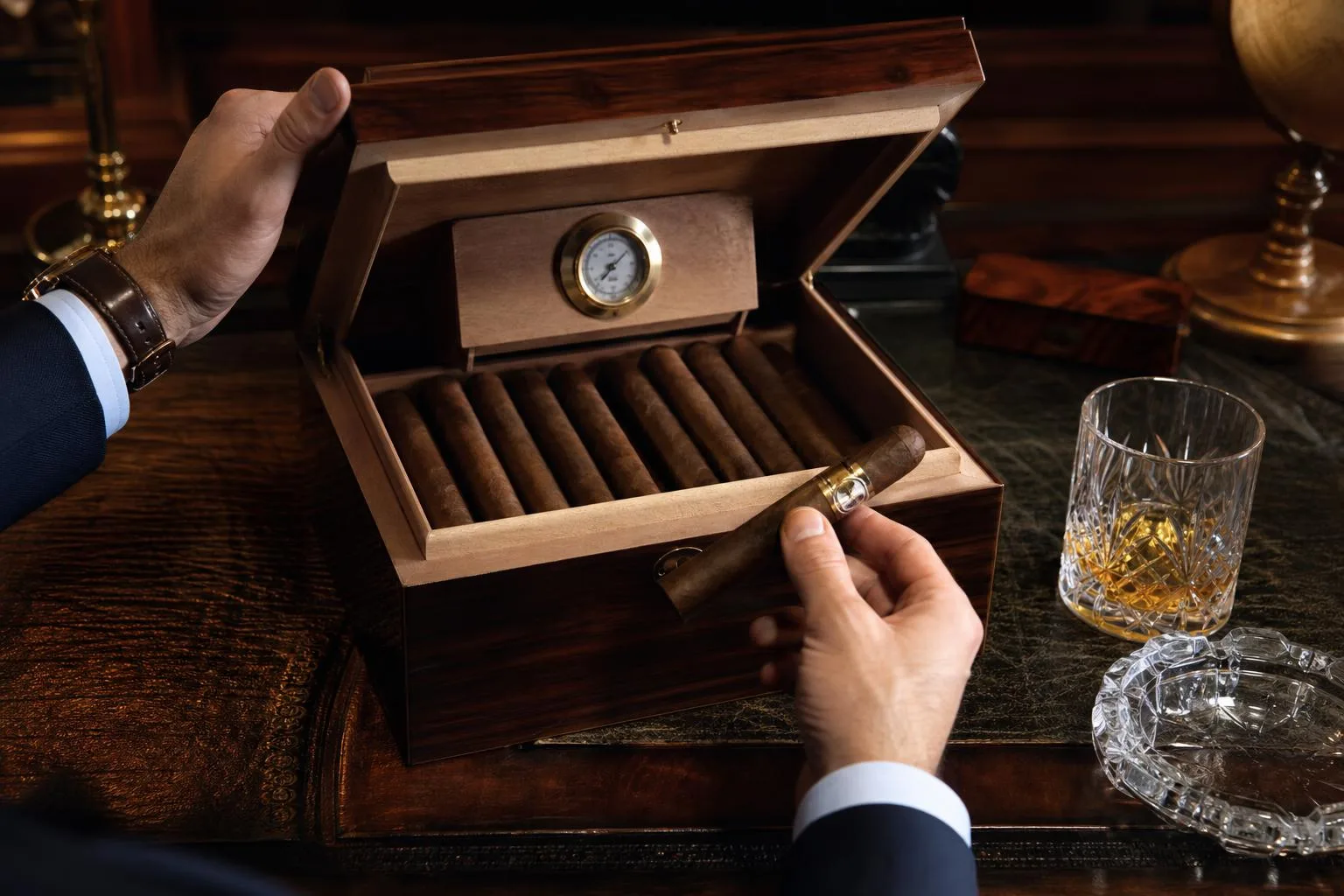 Old World Cigar Humidor Review 2026 3 The Old World Cigar Humidor shown in everyday use at home, as tested by FlightWineBar