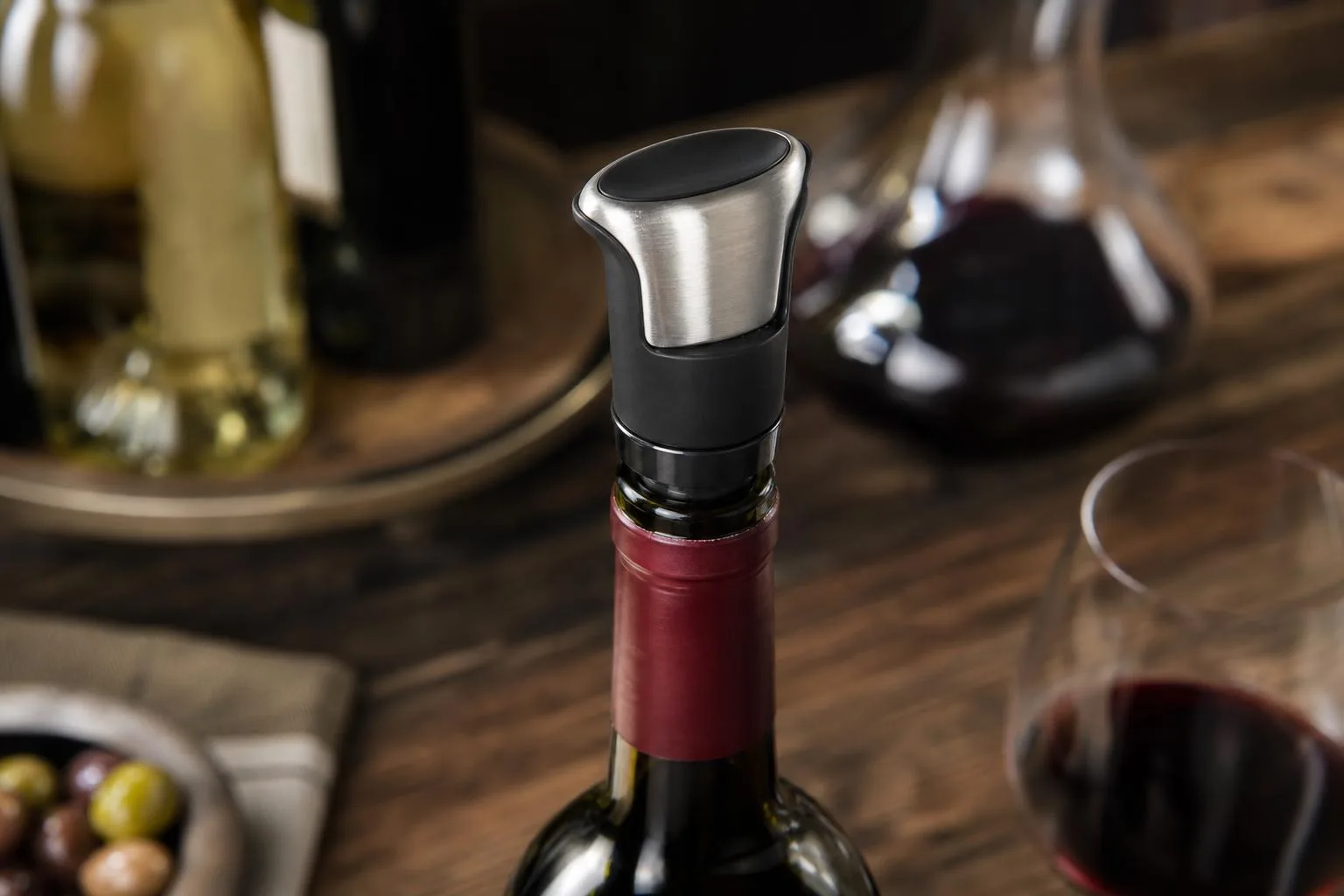 OXO SteeL Wine Stopper and Pourer Review 2026 2 Close-up of the OXO SteeL Wine Stopper build quality, materials and finish during our review