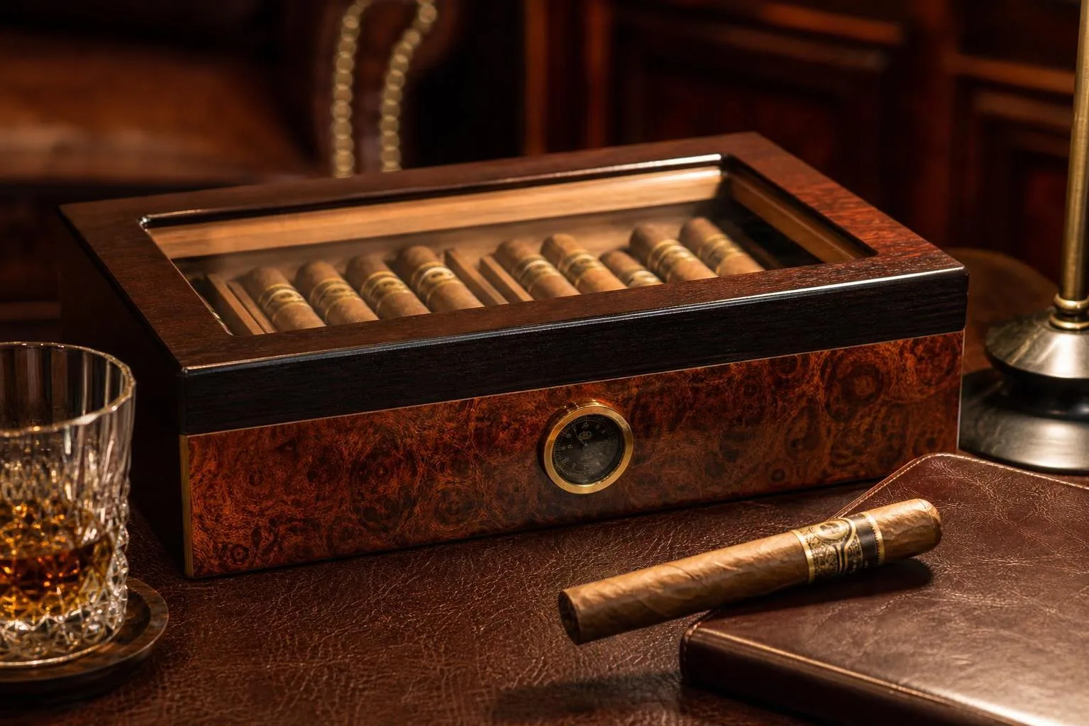 XIFEI Cigar Humidor Review 2026 2 Close-up of the XIFEI Cigar Humidor build quality, materials and finish during our review