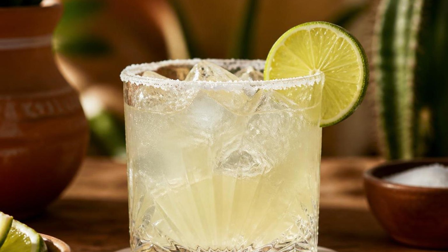 What Is the Legal Drinking Age in Mexico? — explained with facts and figures in this guide