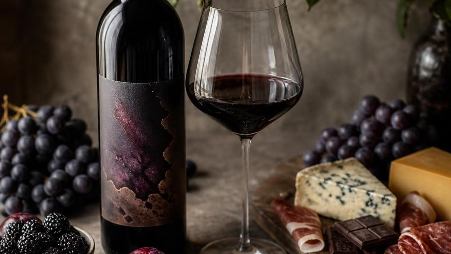 Black and Bruised Wine Flavor, Price, and Pairings — explained with facts and figures in this guide