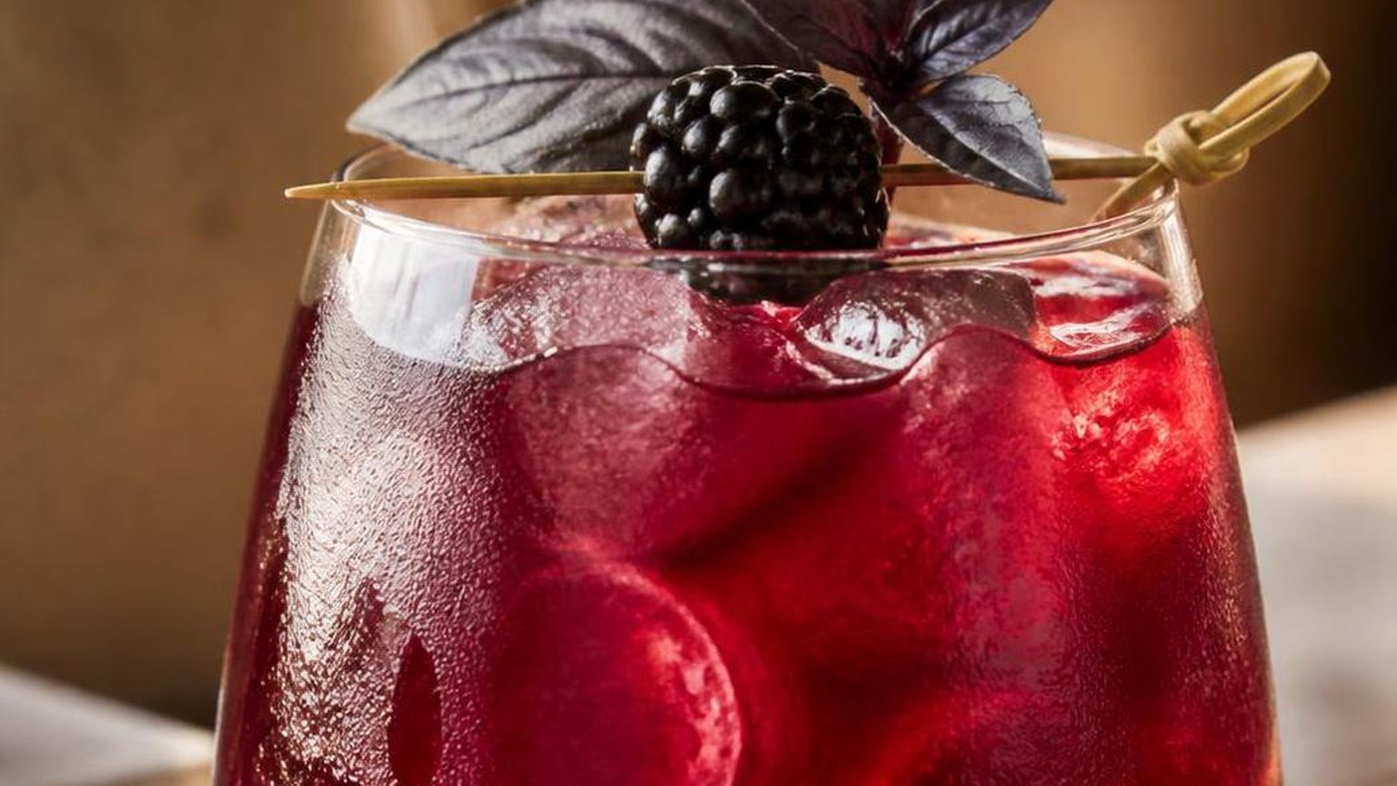Black Cloud Red Blend — explained with facts and figures in this guide