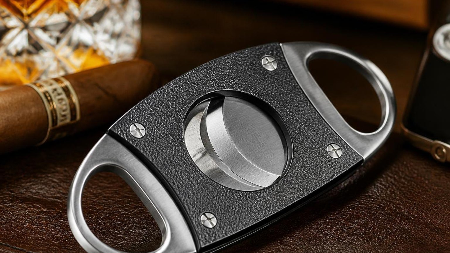 Colibri CU300T1 Cigar Cutter Review 2026 — measured, not estimated