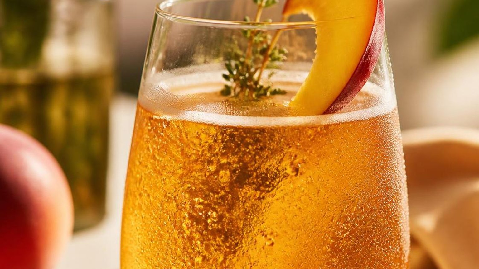 Does Hard Kombucha Have Caffeine? 2 Does Hard Kombucha Have Caffeine? — explained with facts and figures in this guide