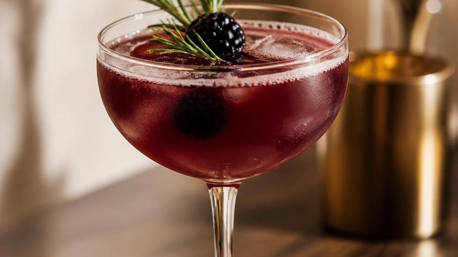 How Many Shots Are in a Bottle of Wine? 2 How Many Shots Are in a Bottle of Wine? — explained with facts and figures in this guide