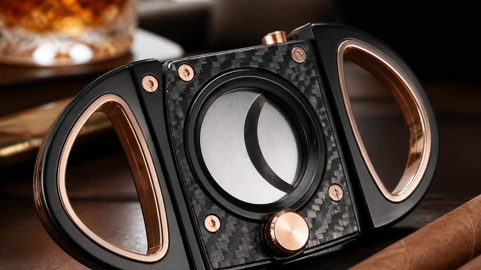 Vertigo Big Daddy Cigar Cutter Review 2026 — how it works in the real world