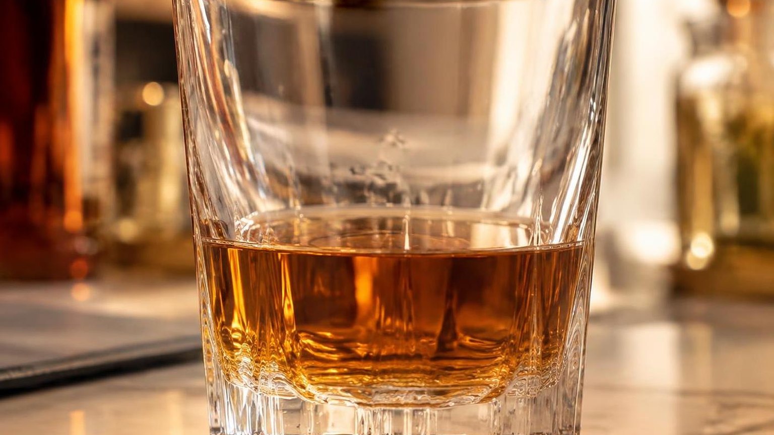 How Many Calories Are In A Shot Of Bourbon? 9 How Many Calories Are In A Shot Of Bourbon? — the details worth knowing