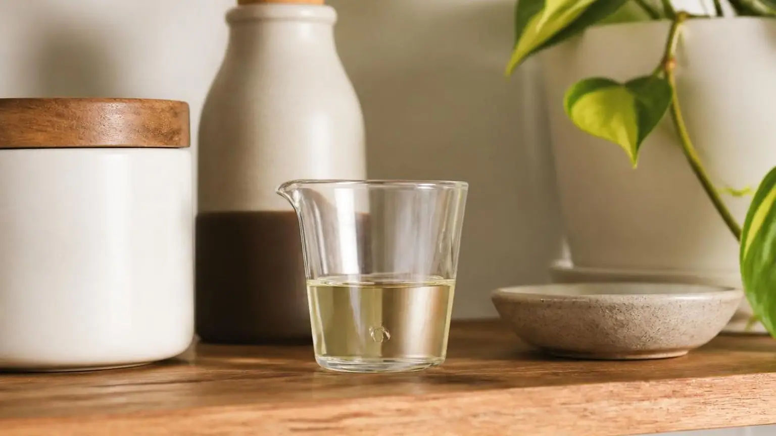 How Many Ml In 2 Ounces? — side by side with the alternatives