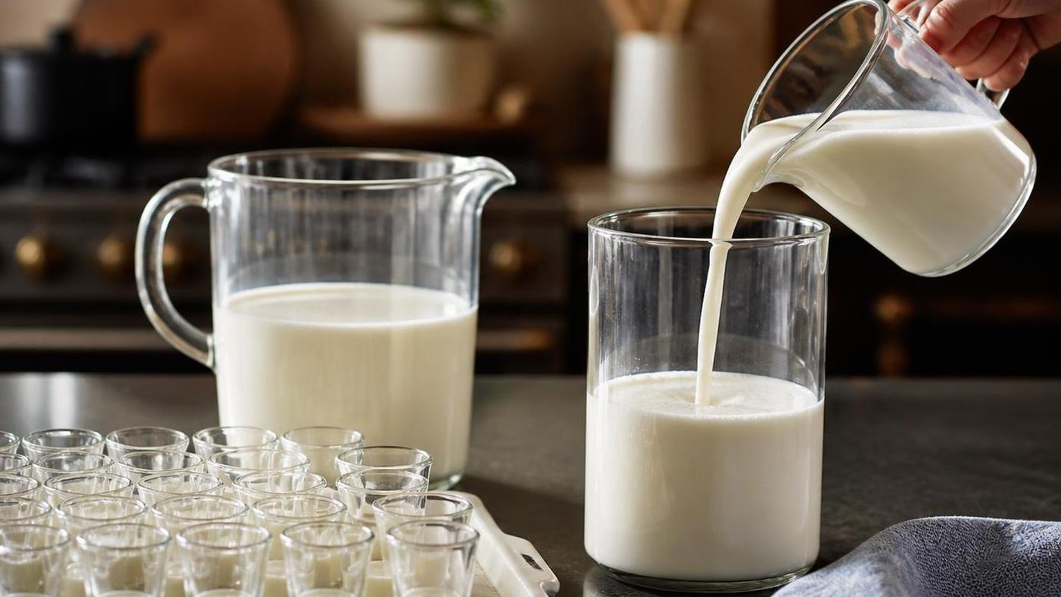 How Many Ounces In 2 Quarts? — how it works in the real world