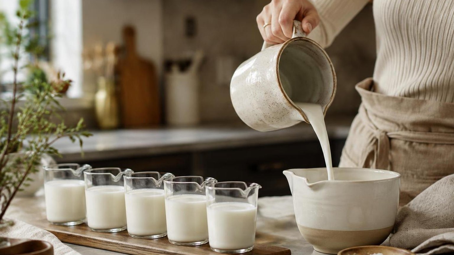 How Many Ounces In 5 Cups? — measured, not estimated