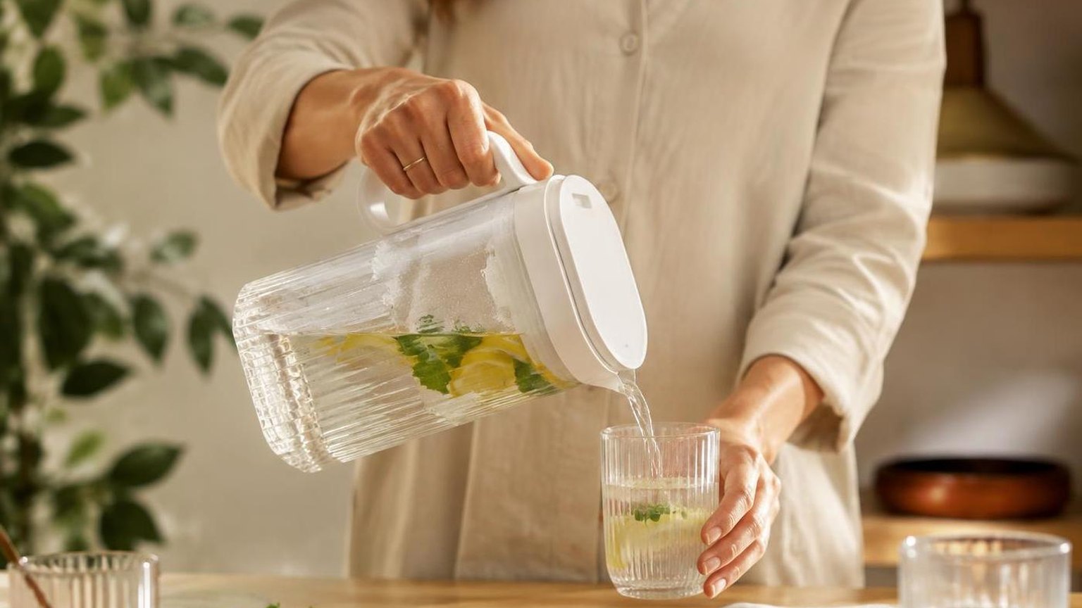 How Many Ounces Is 1500 Ml? — side by side with the alternatives