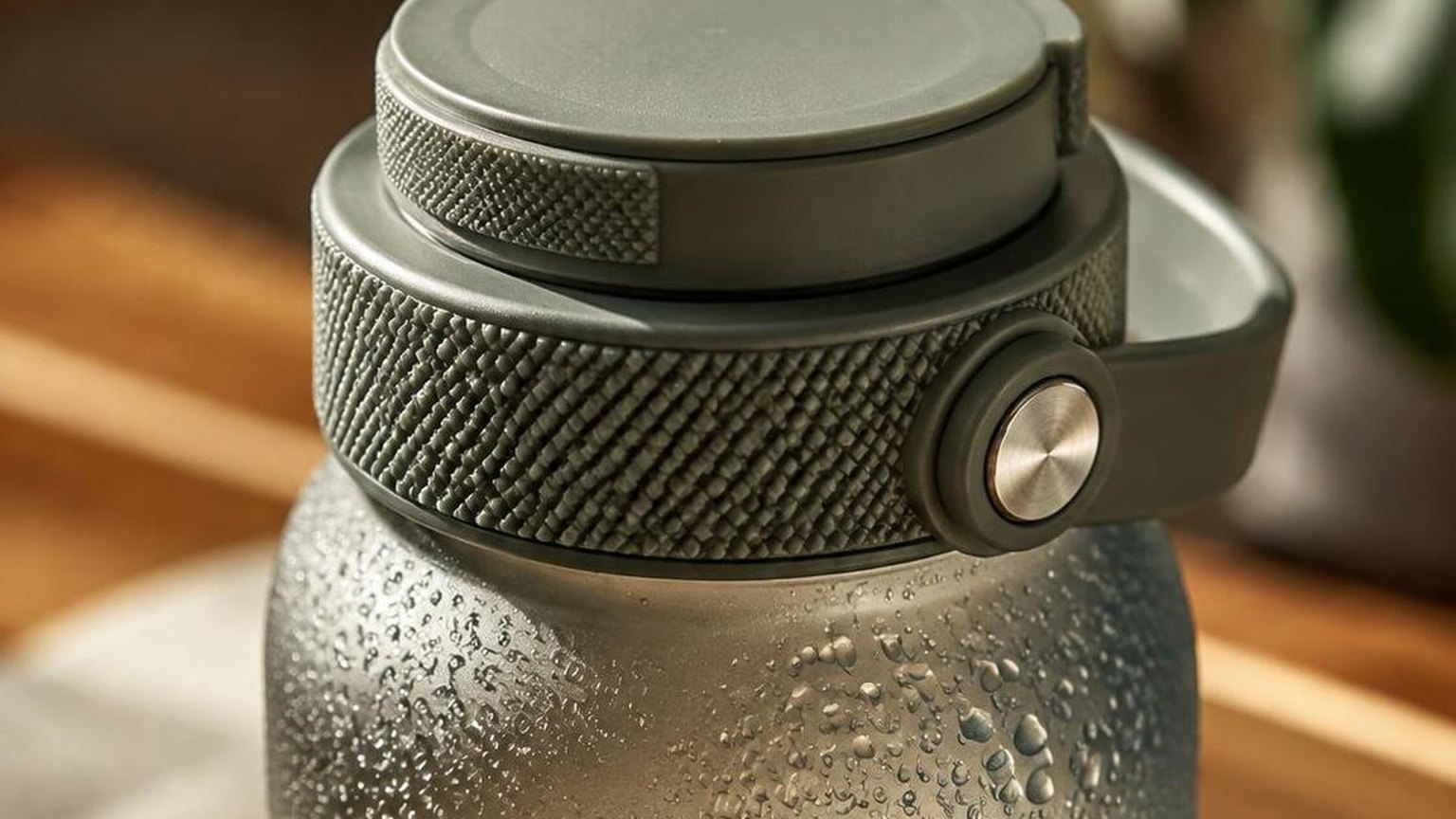 How Many Ounces Is A Water Bottle? 9 How Many Ounces Is A Water Bottle?, broken down step by step
