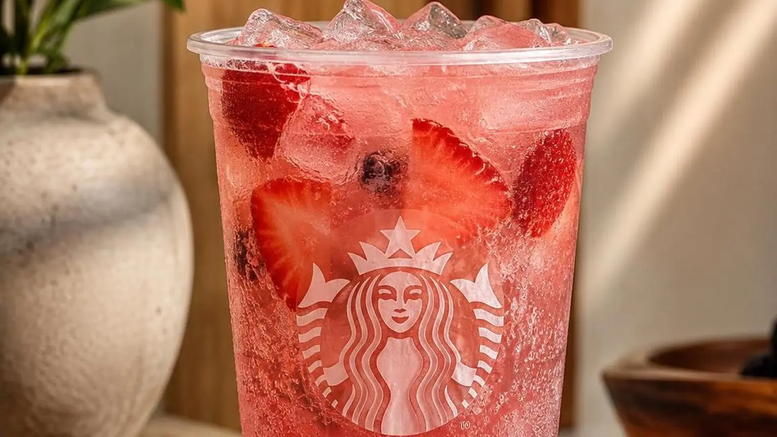 How Much Caffeine In Starbucks Refresher? at a glance