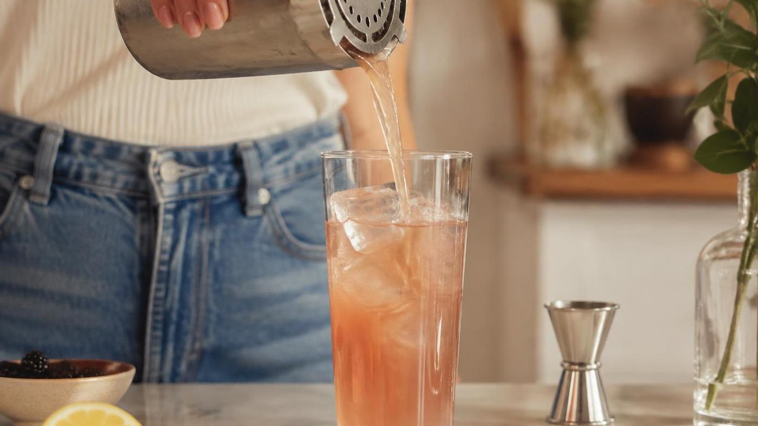 How Much Is 20 Ounces? — a quick reference