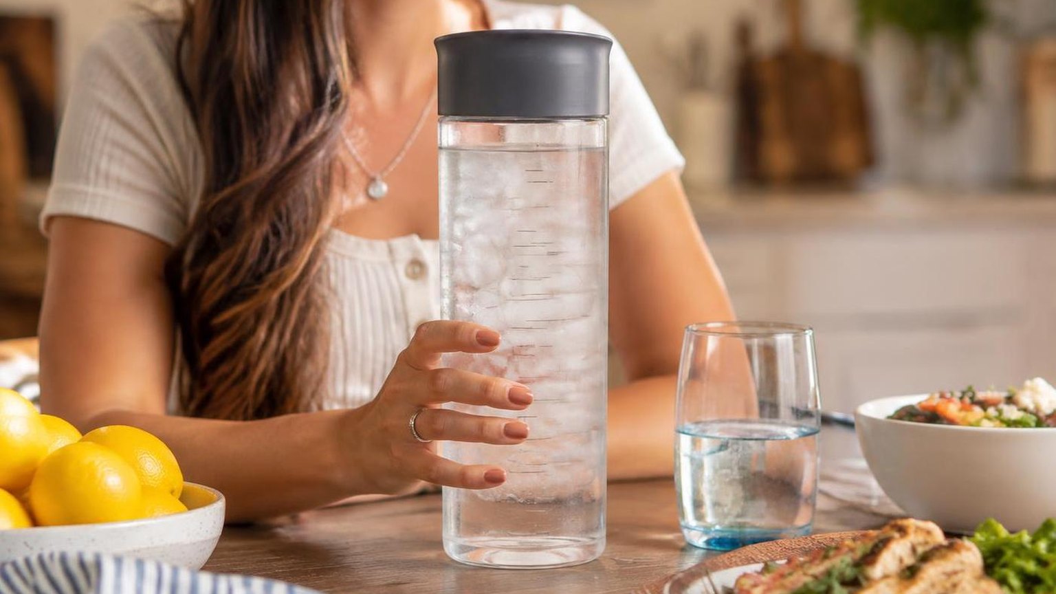 How Much Is 24 Ounces? — how it compares in practice