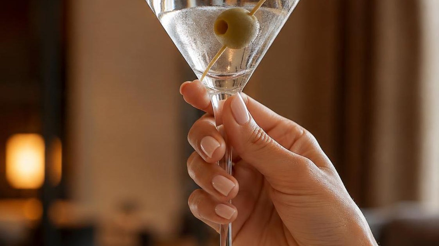 How To Hold A Martini Glass? — what changes the outcome