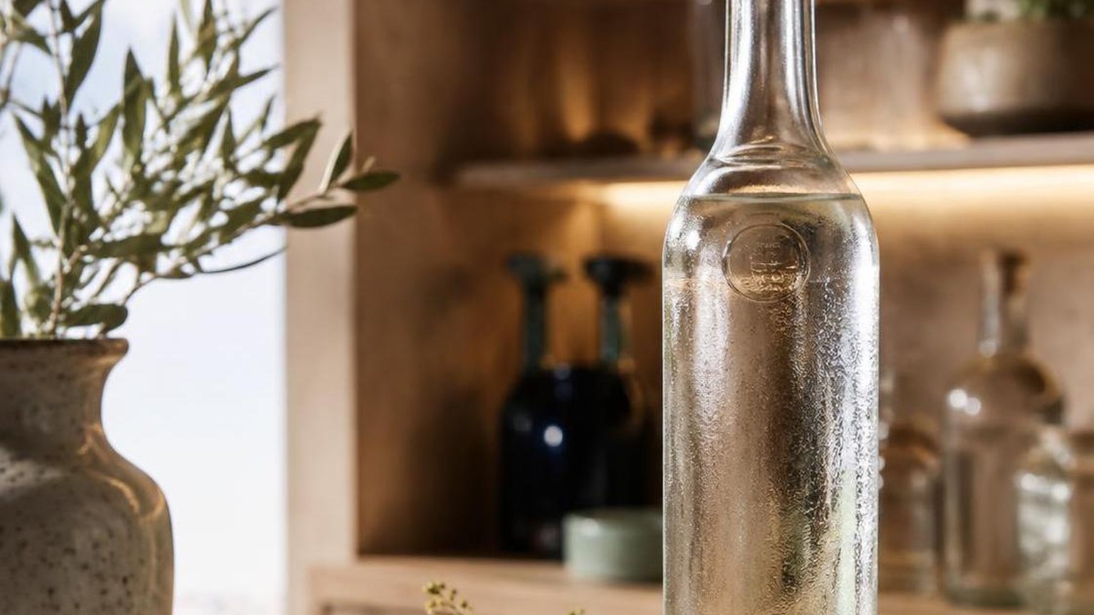 What Does Aperitif Ouzo Smell Like? — how it compares in practice