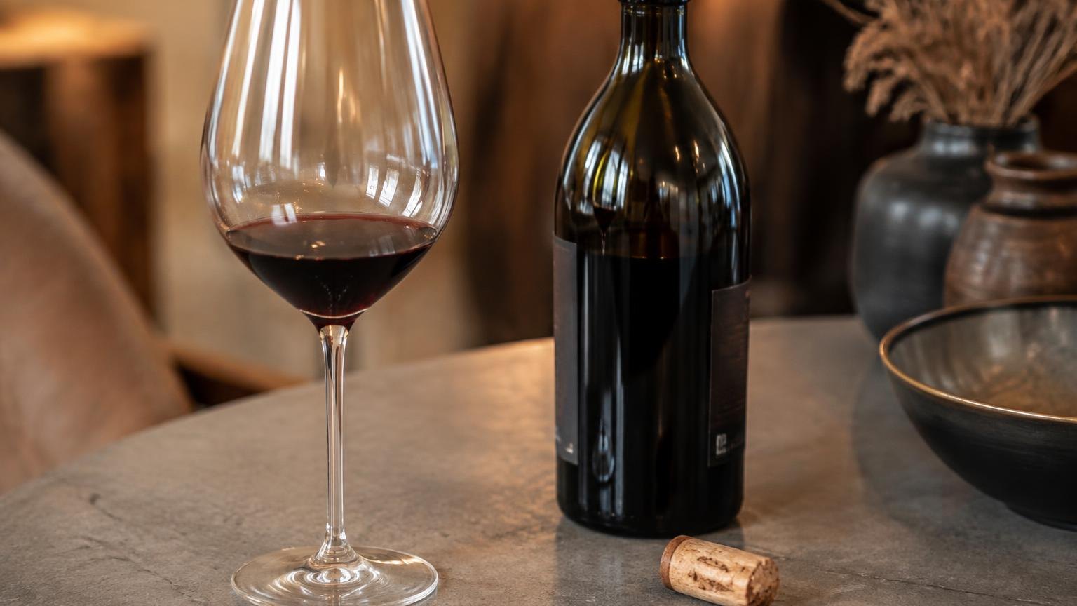 What Does Corked Wine Taste Like? Answer From Expert 8 What Does Corked Wine Taste Like? — the details worth knowing